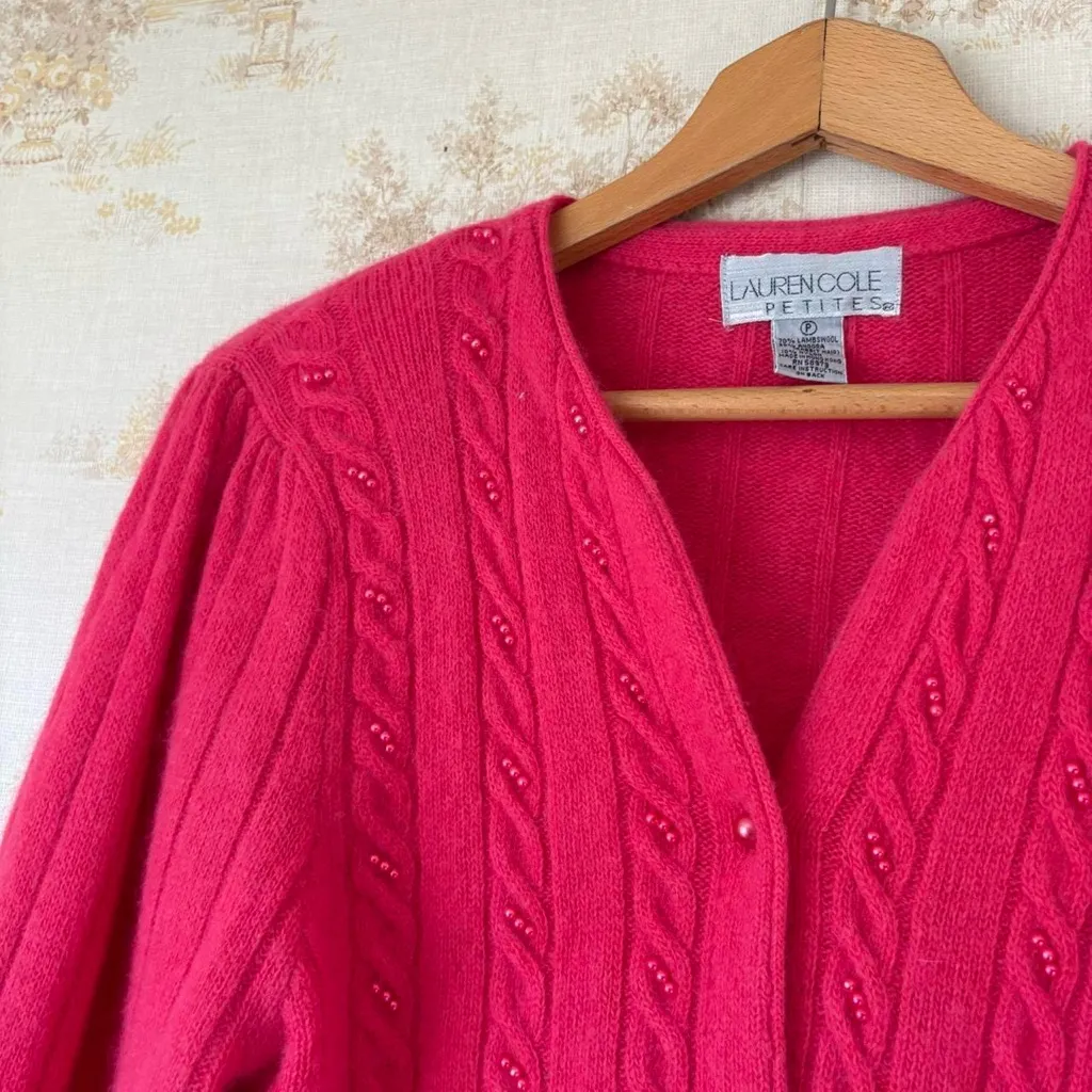 Vintage hot pink angora lambswool cableknit pearl button cardigan sweater - Image 4