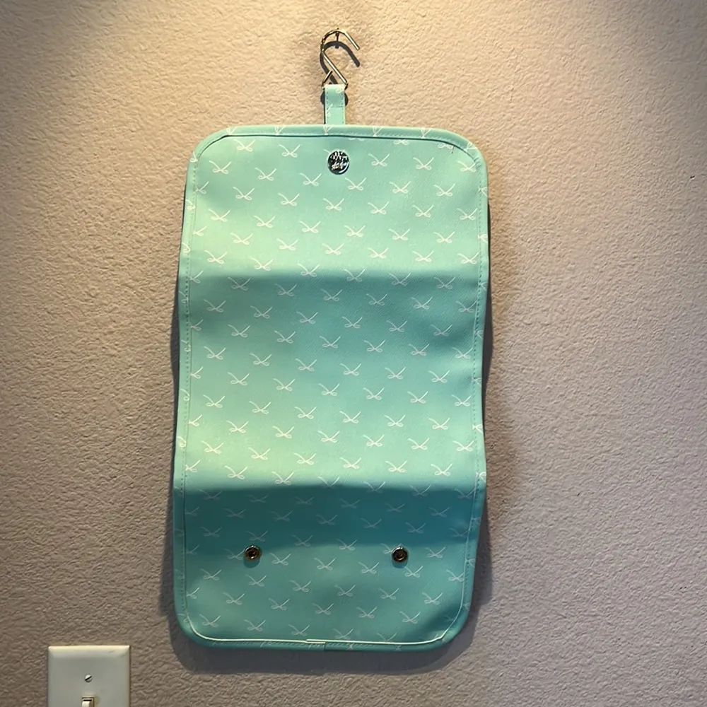 Dabney Lee Mint Green Bow Print Travel Makeup Case - Image 4