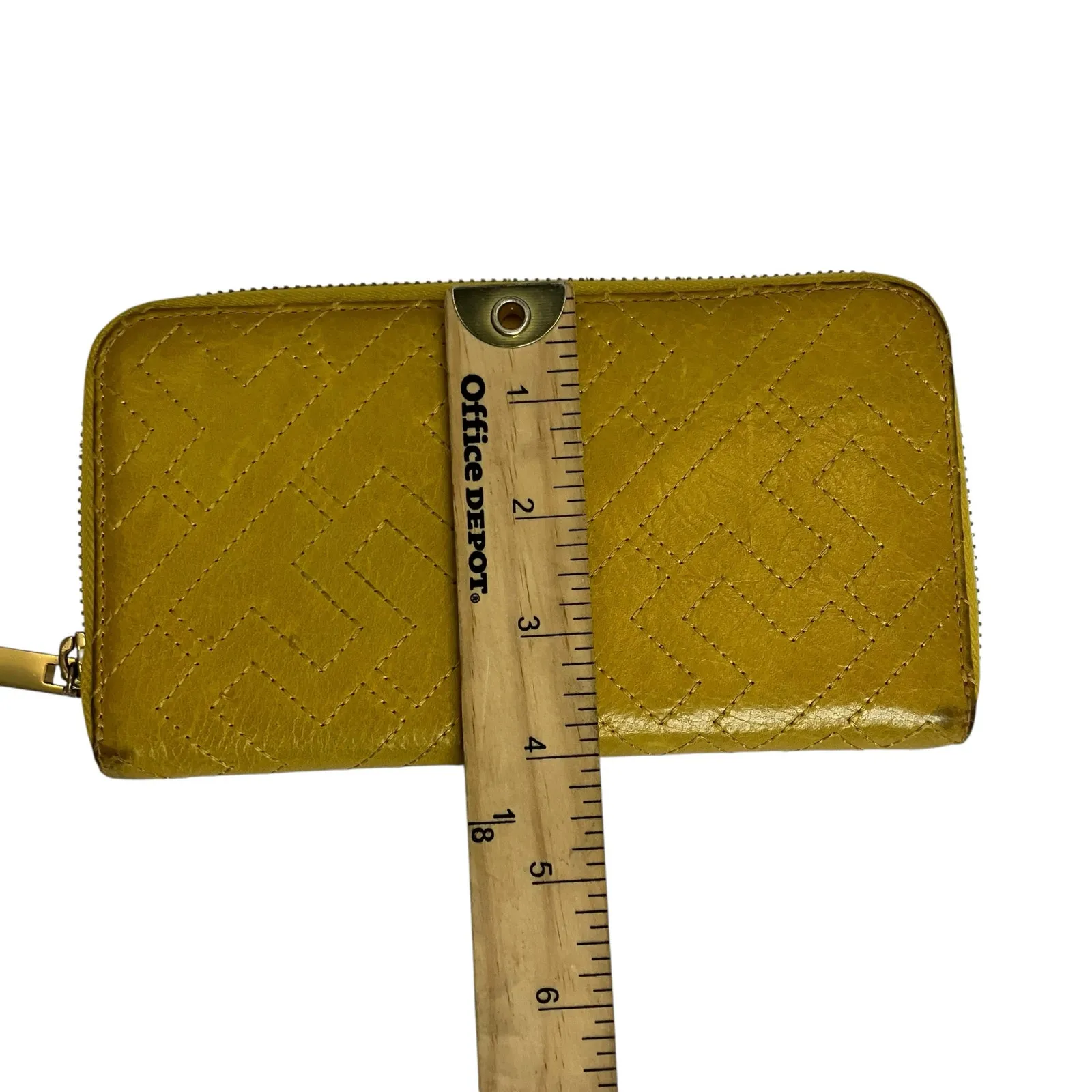 Tory Burch Mustard Yellow Quilted Leather Full Zip Wallet - Image 10