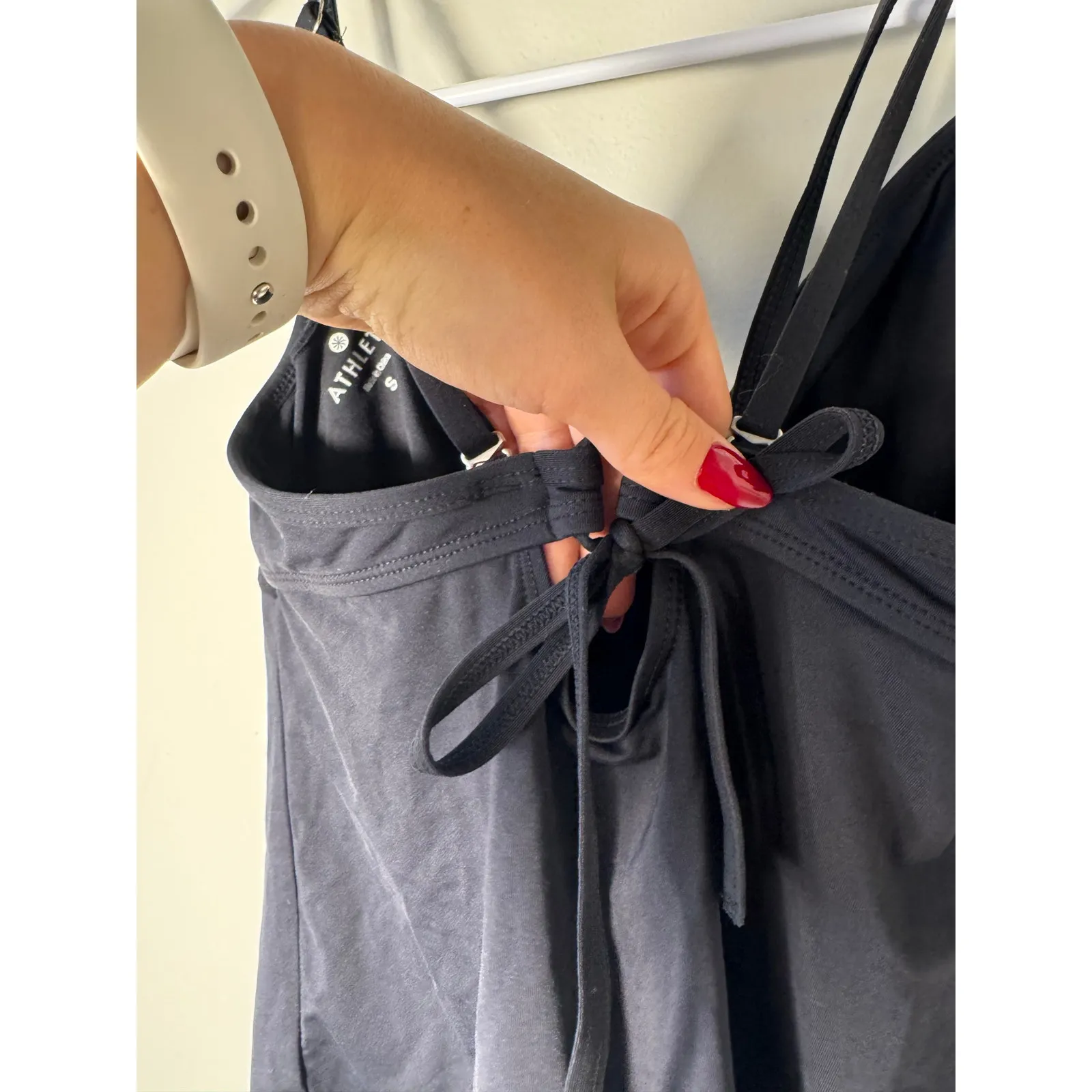 Athleta Women's Black Twist Up Tankini Top Size Small - Image 3