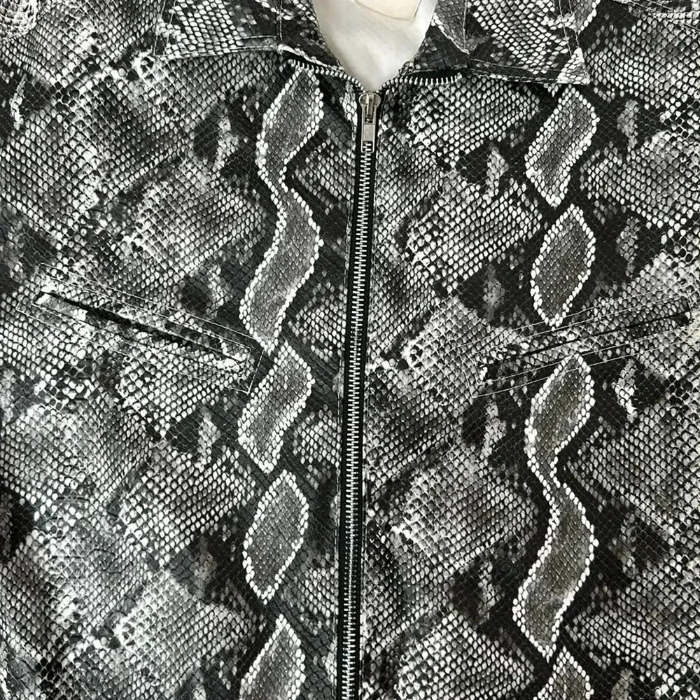 NONchalant Label Revolve Python Jumpsuit RARE! Sz XS Gray - Image 4