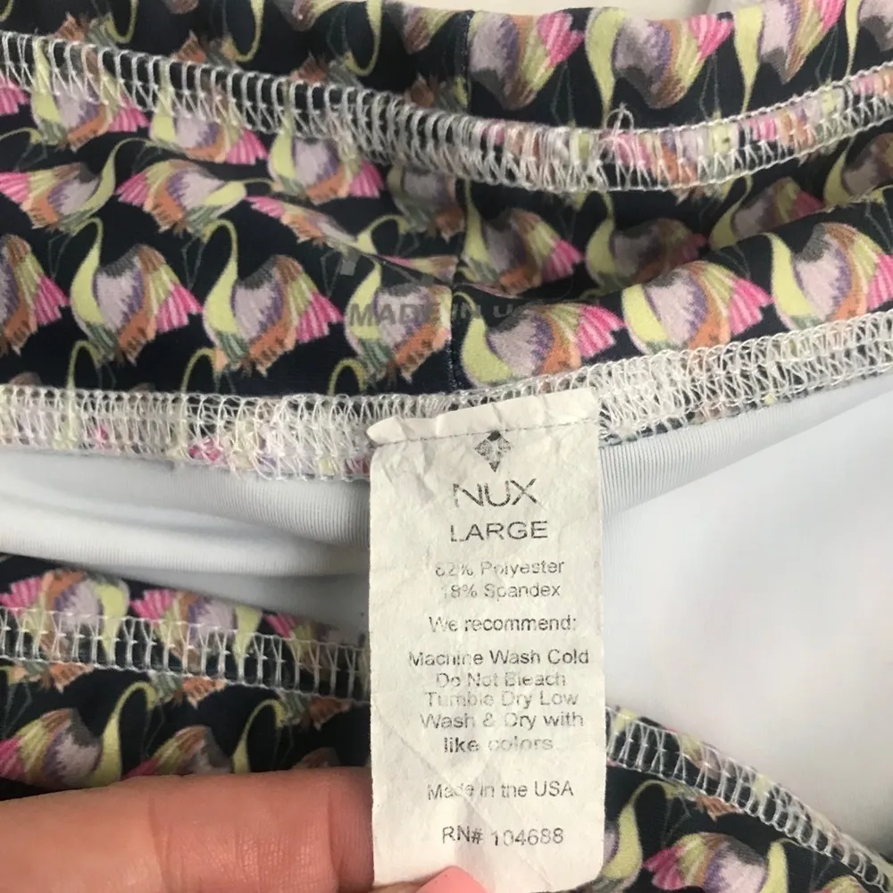 NUX Flamingo Cropped Legging - Image 6