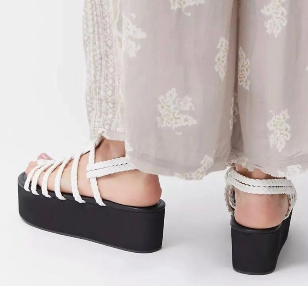 Urban Outfitters Platform Fisherman’s Sandals - Image 3