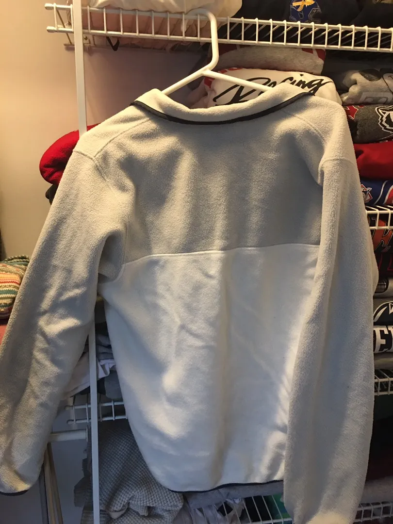 Patagonia White and Gray - Image 2