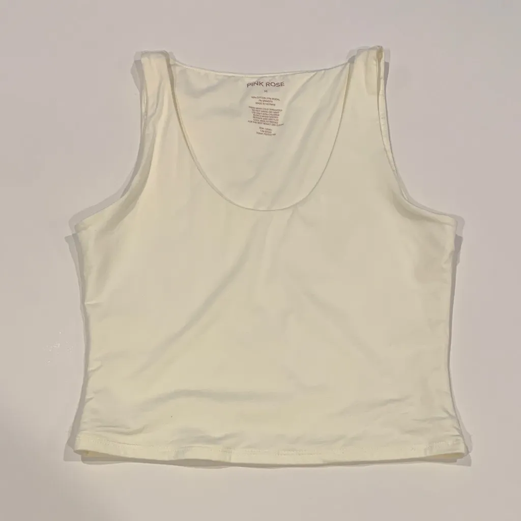 Pink Rose Women's Medium Ivory Cream Cropped Tank Top Scoop Neck - Image 2