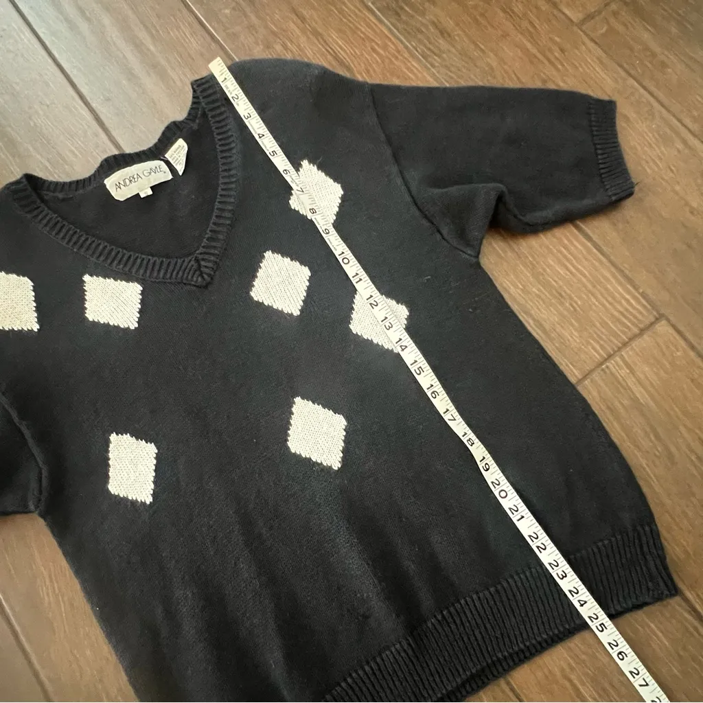 Vintage 80s Andrea Gayle Half Sleeve Black and White Graphic Sweater sz S - Image 4