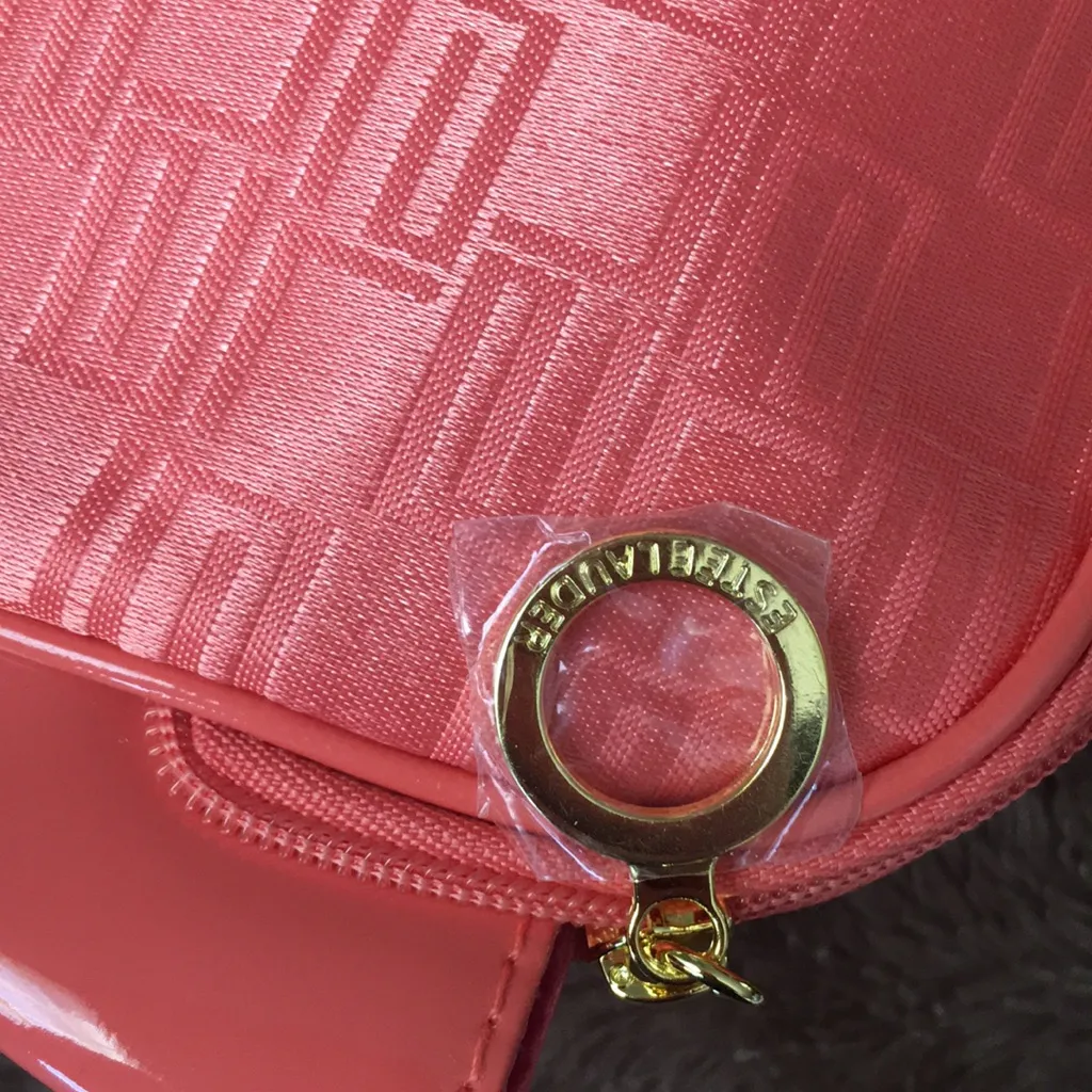 NWOT. New Estée Lauder makeup bag - Image 3