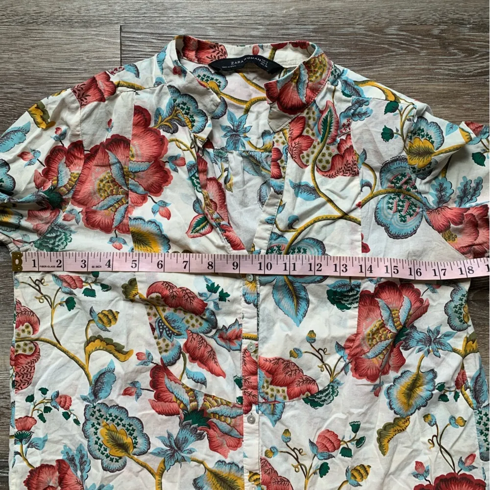 Zara Woman Off White Floral Button Up Blouse S - Image 5