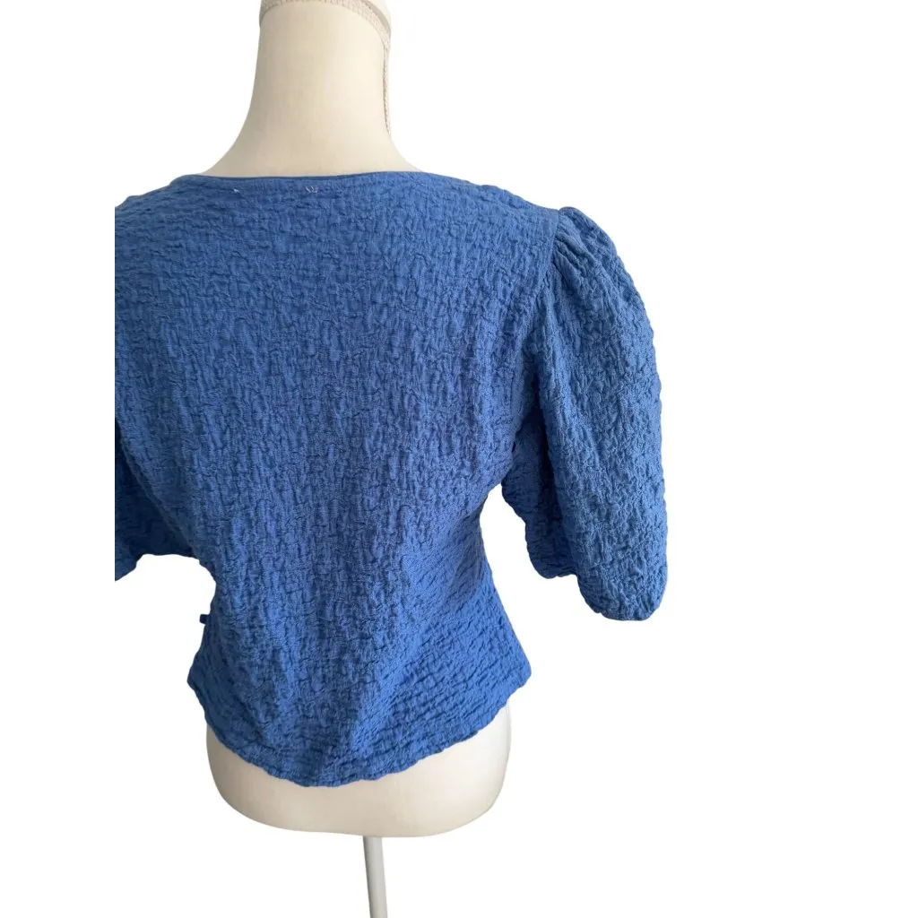 DKNY Blue Silver Button Down Short Sleeve Top Size Large - Image 4