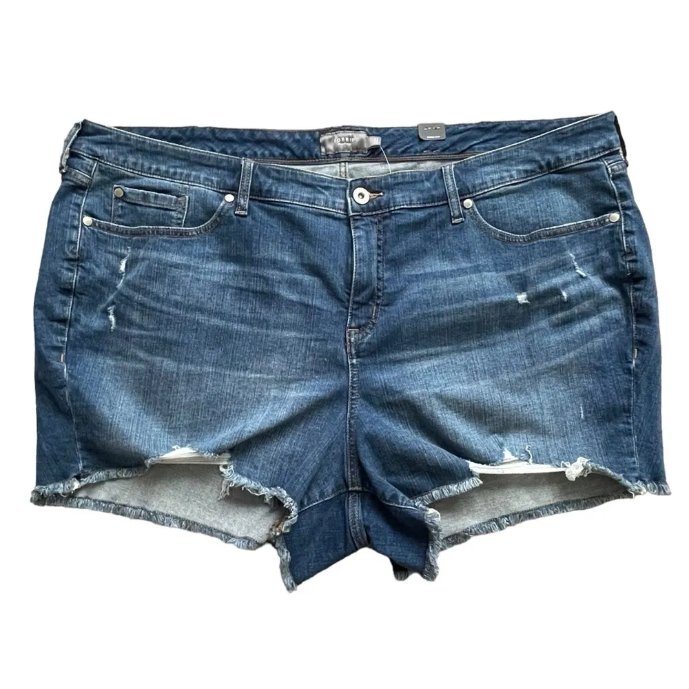 3.5 Inch Vintage Stretch Mid-Rise Shorts Women’s Plus Size 26 Distressed - Image 4