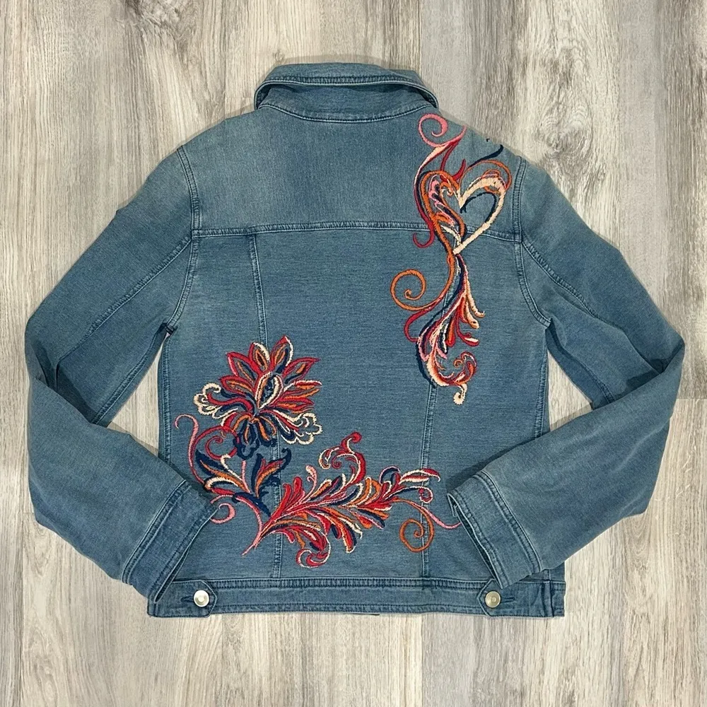 Chico’s Zenergy French Terry Indigo Denim Embroidered Floral Jacket Size 0/S Blue - Image 8