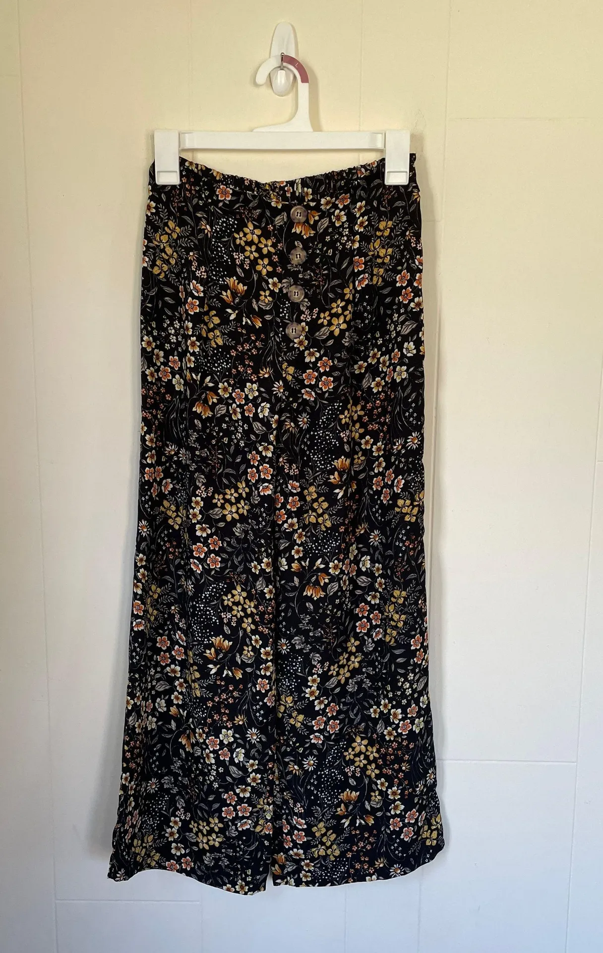 wide leg pants floral button detail boho women’s size XS - Image 3