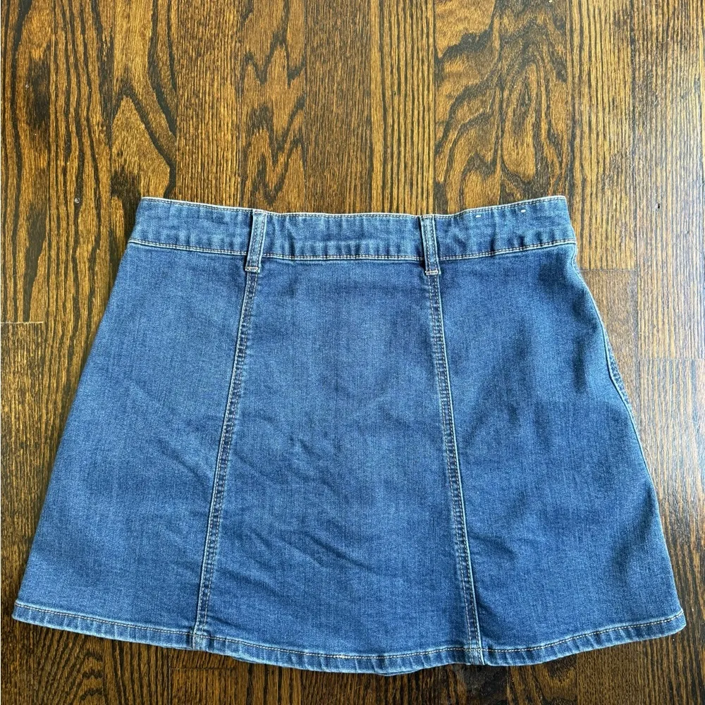 Altar’d State Denim Button-Front Skirt - Image 3