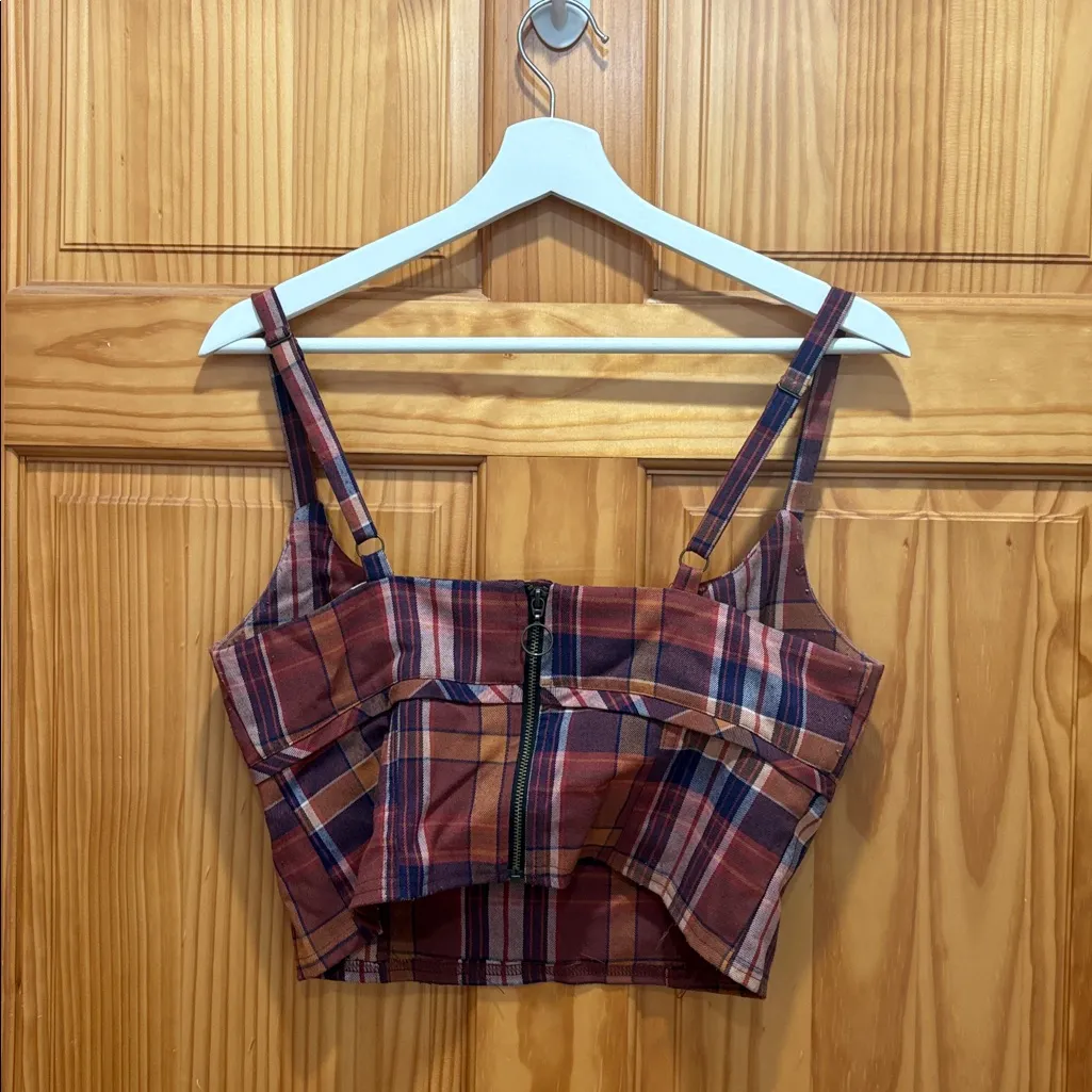 Urban Outfitter Size Large Deep Red/Orange and Navy Blue Plaid Tank Top - Image 6