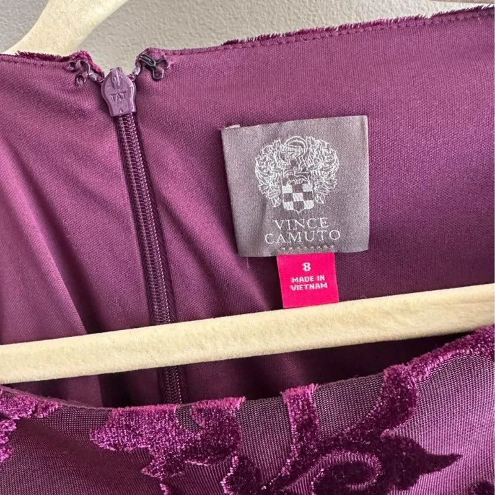 Vince Camuto Burnout Velvet Dress Purple Size 8 Knee Length - Image 3