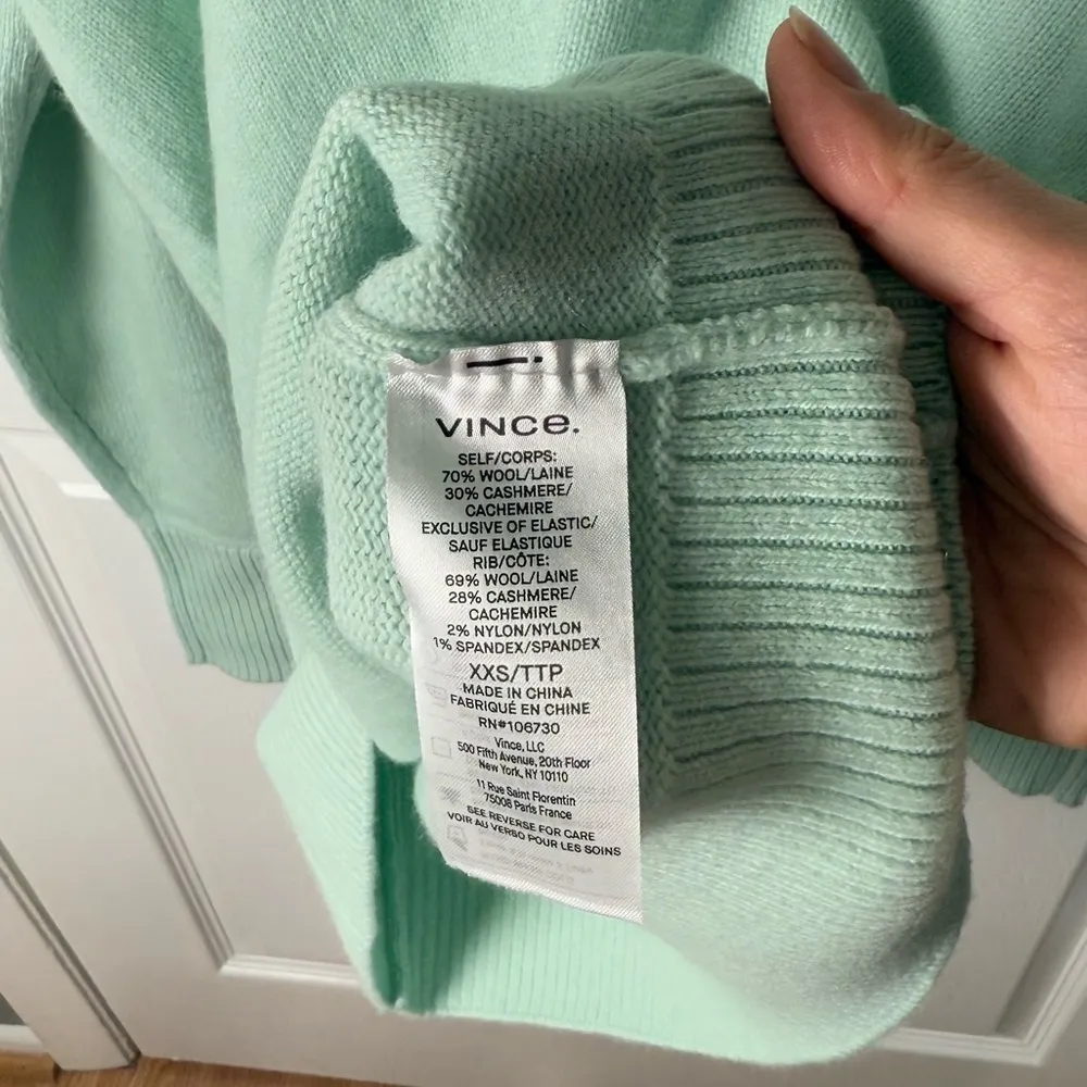 Vince V-Neck Wool Cashmere Knit Sweater in Fluorite XXS - Image 7