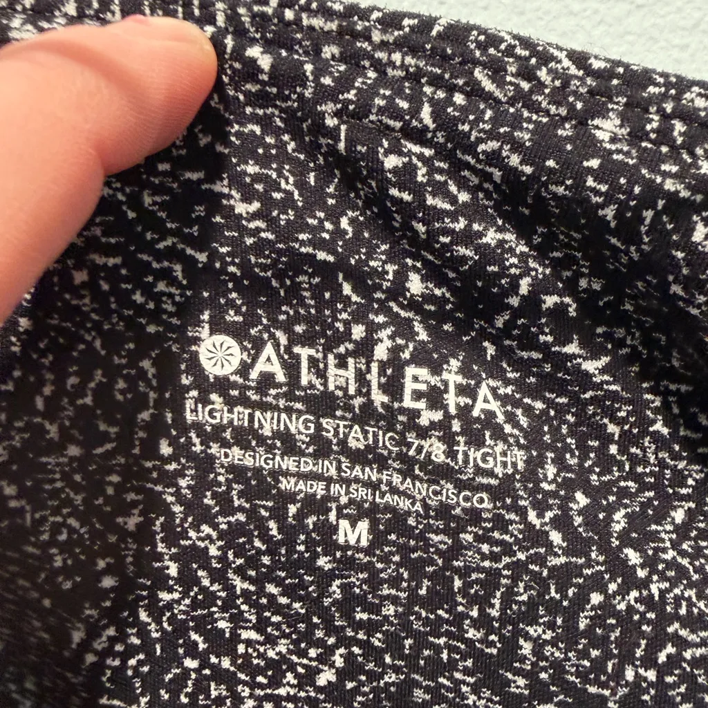 Athleta Monochrome Lightning Static Tights m 7/8 - Image 2
