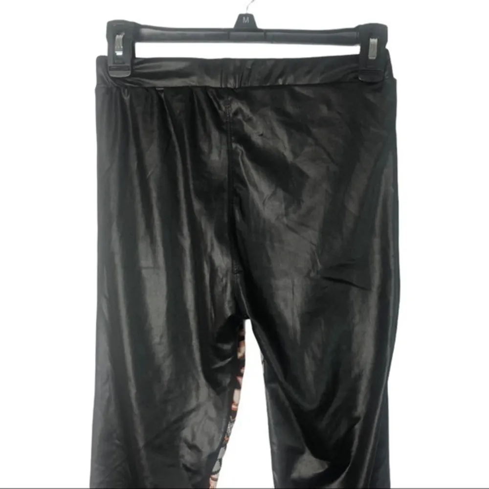 D&T Tribal Print Shiny Stretchy Leather Like Fabric Leggings S/M Black Size undefined - Image 6