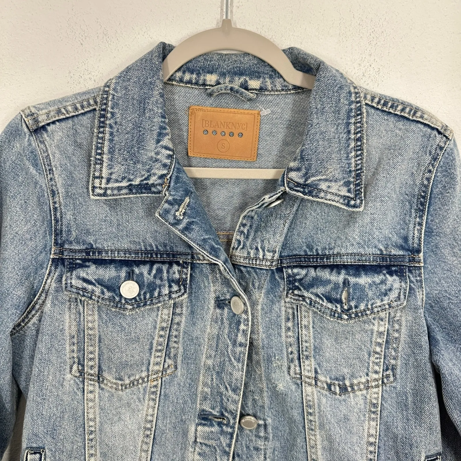 BLANKNYC Women's Denim Jacket Light Wash Distressed Casual Country Festival Blue - Image 2