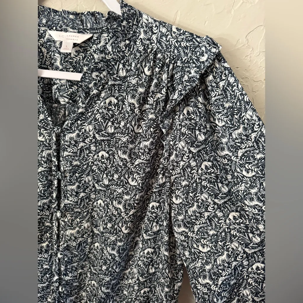 Lauren Conrad Blue Blouse Top Sz L Fox Forest Animals Woodland Boho Ruffles - Image 7