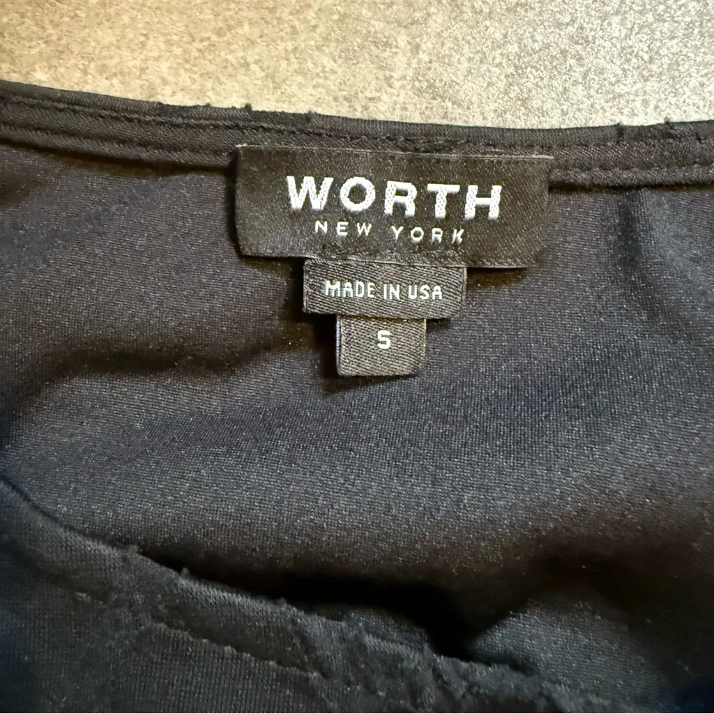 Worth New York Black Textured Blouse Top EUC Size S Small - Image 6