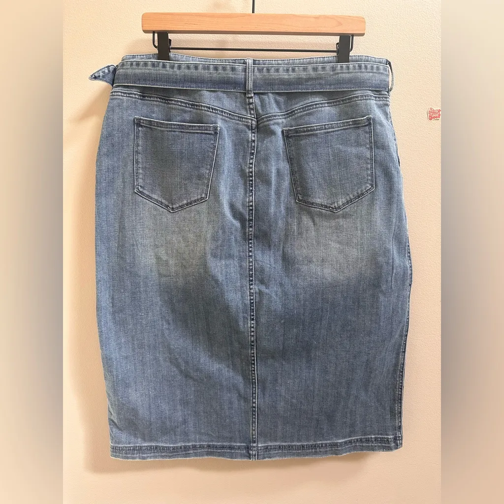 NEW Chicos Button-Front Belted Denim Midi Skirt Medium Indigo Wash Women 2.5/14 - Image 5