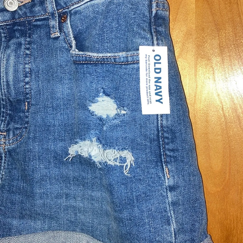 Old Navy High-Rise O.G. Straight Ripped Jean Shorts Size 6 BNWT - Image 3