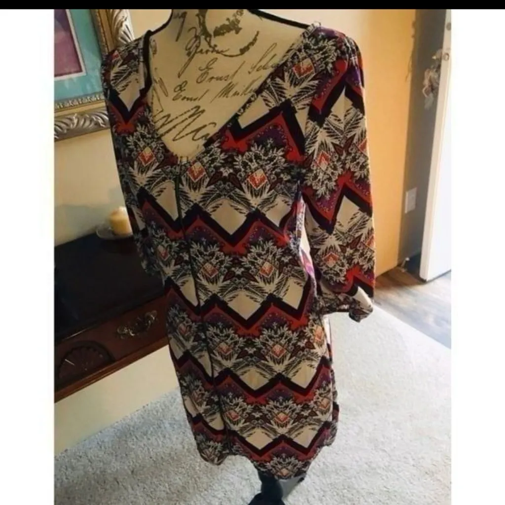 Stylish Red and Blue Patterned Mini Dress - Image 3