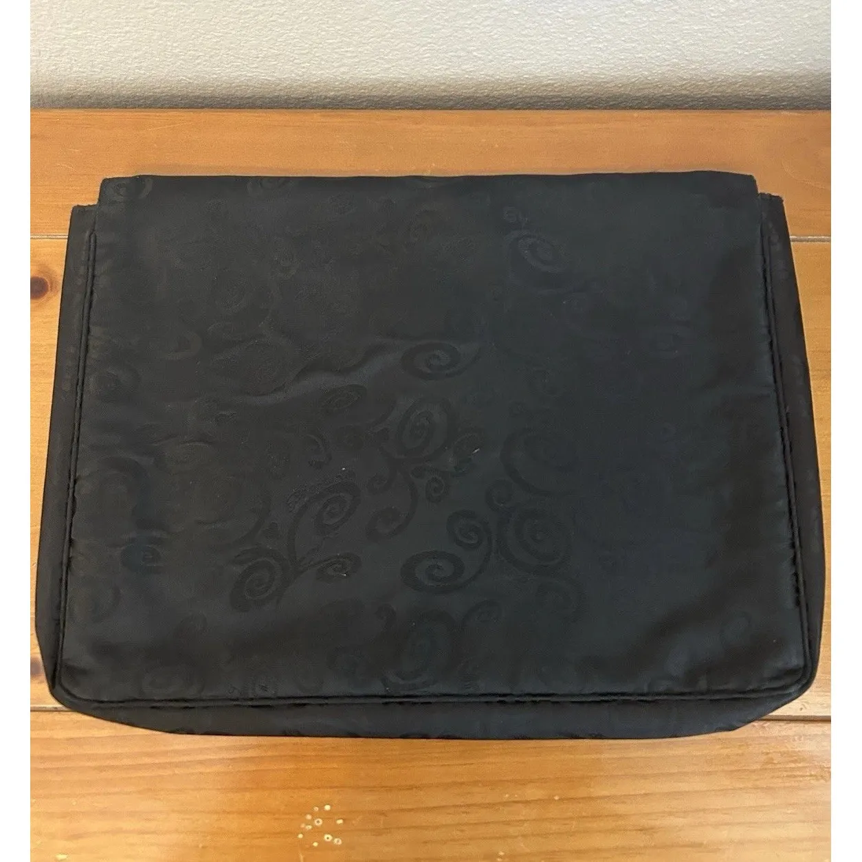 Brighton Laptop Sleeve Case Fold Over Closure Black‎ - Image 2