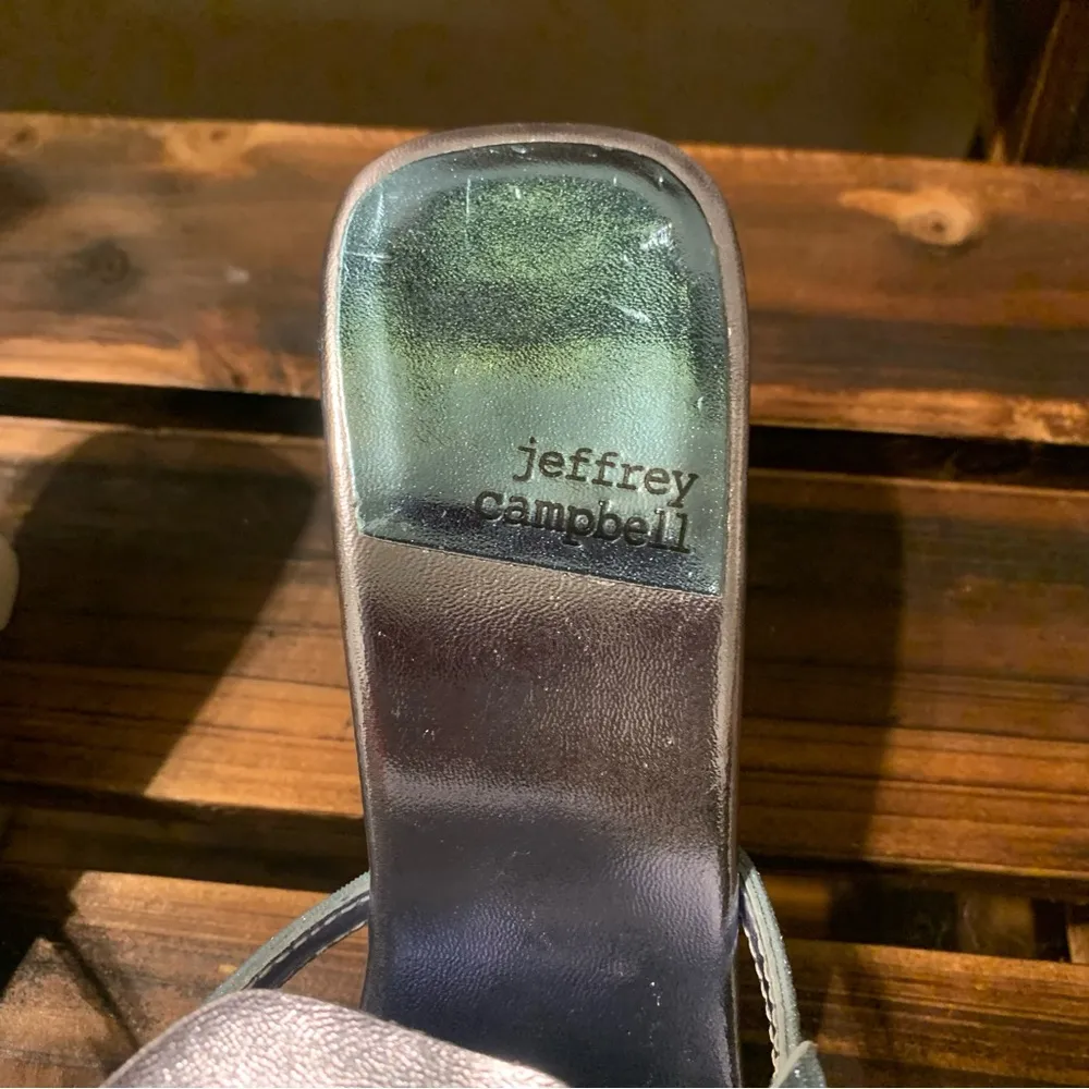 MRS BIG FLOWER SLIDE size 6 - Image 5