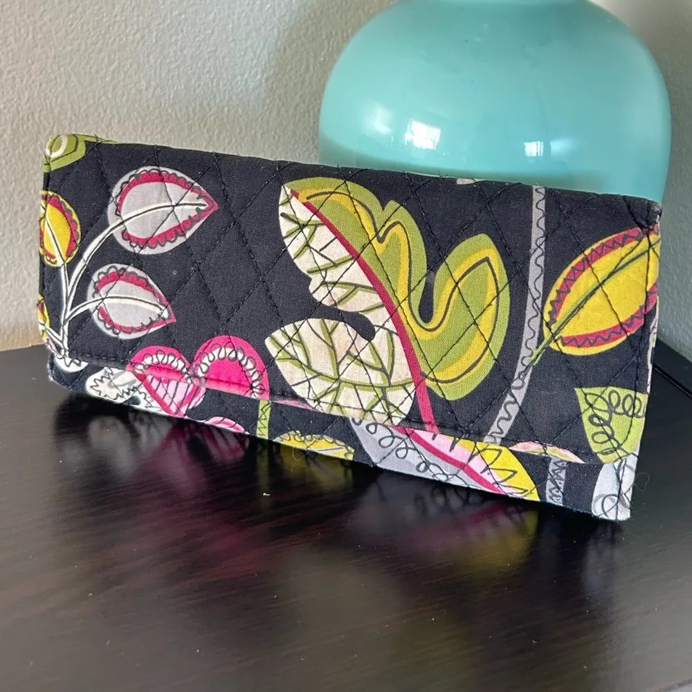 EUC Vera Bradley Black Pink Green Wallet Purse Clutch Floral Print - Image 2