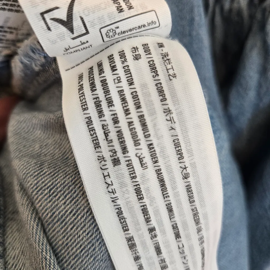 Hollister Denim New Dress built in shorts w pockets size medium - Image 11