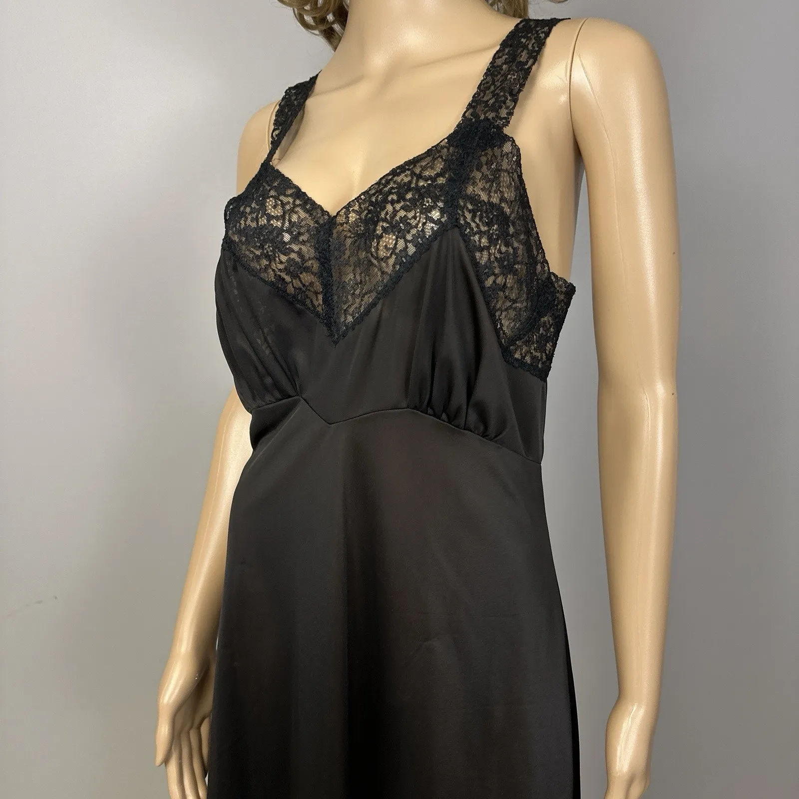 Vintage Carter’s Black Nylon Full Slip 36 Average Lace 1950s 1960s Mid Century - Image 2