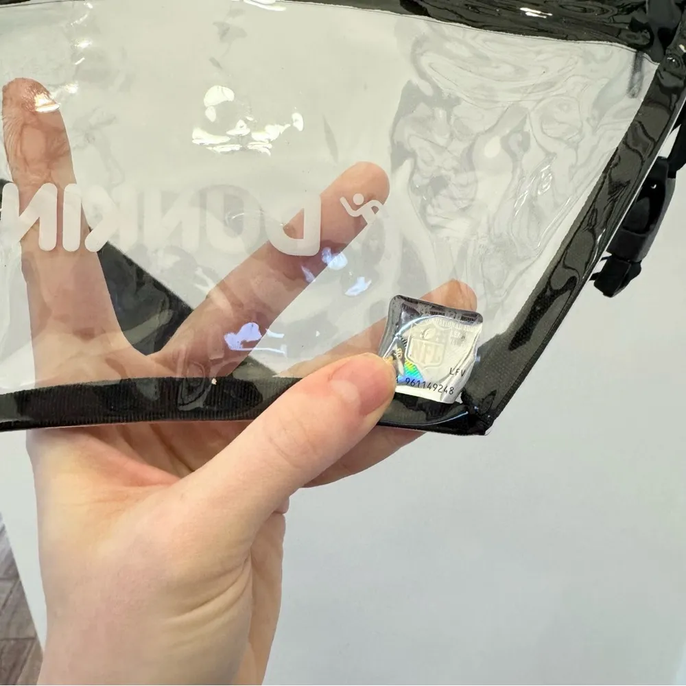 NFL  🦅PHILADELPHIA EAGLES 💚 X DUNKIN CLEAR Fanny pack - Image 3