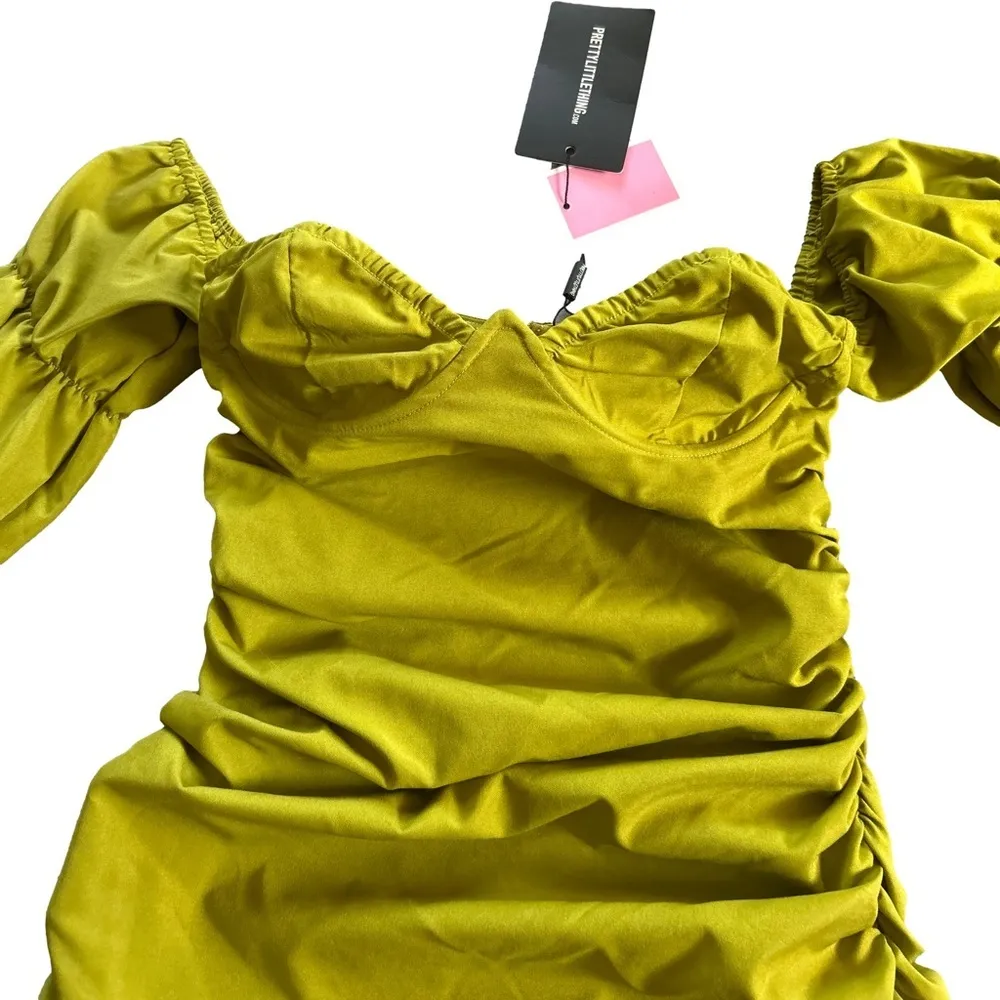 NWT Pretty Little Thing Olive woven underwire tiered sleeve bodycon dress size 2 - Image 5