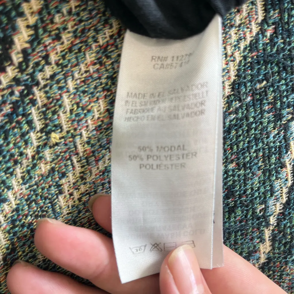 True Religion Rhinestone Logo V-Neck T-Shirt Women’s L Black Short Sleeve Tee - Image 14