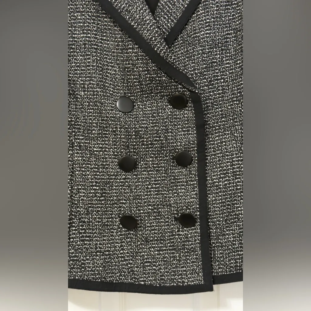 Banana Republic Monochrome Tweed Jacket - Image 3