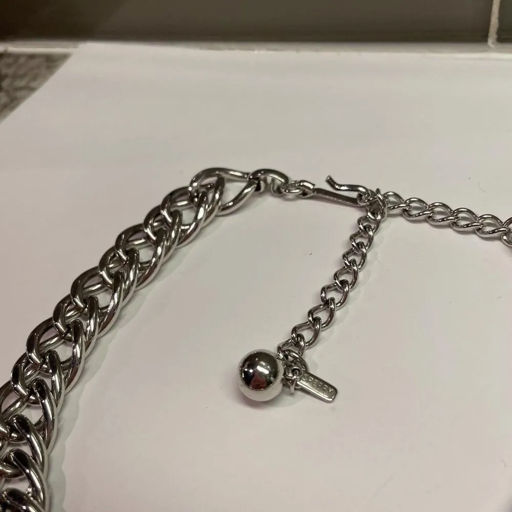 Signed SPERRY Costume Necklace - Thick Silver Tone Curb Like Chain - Image 4