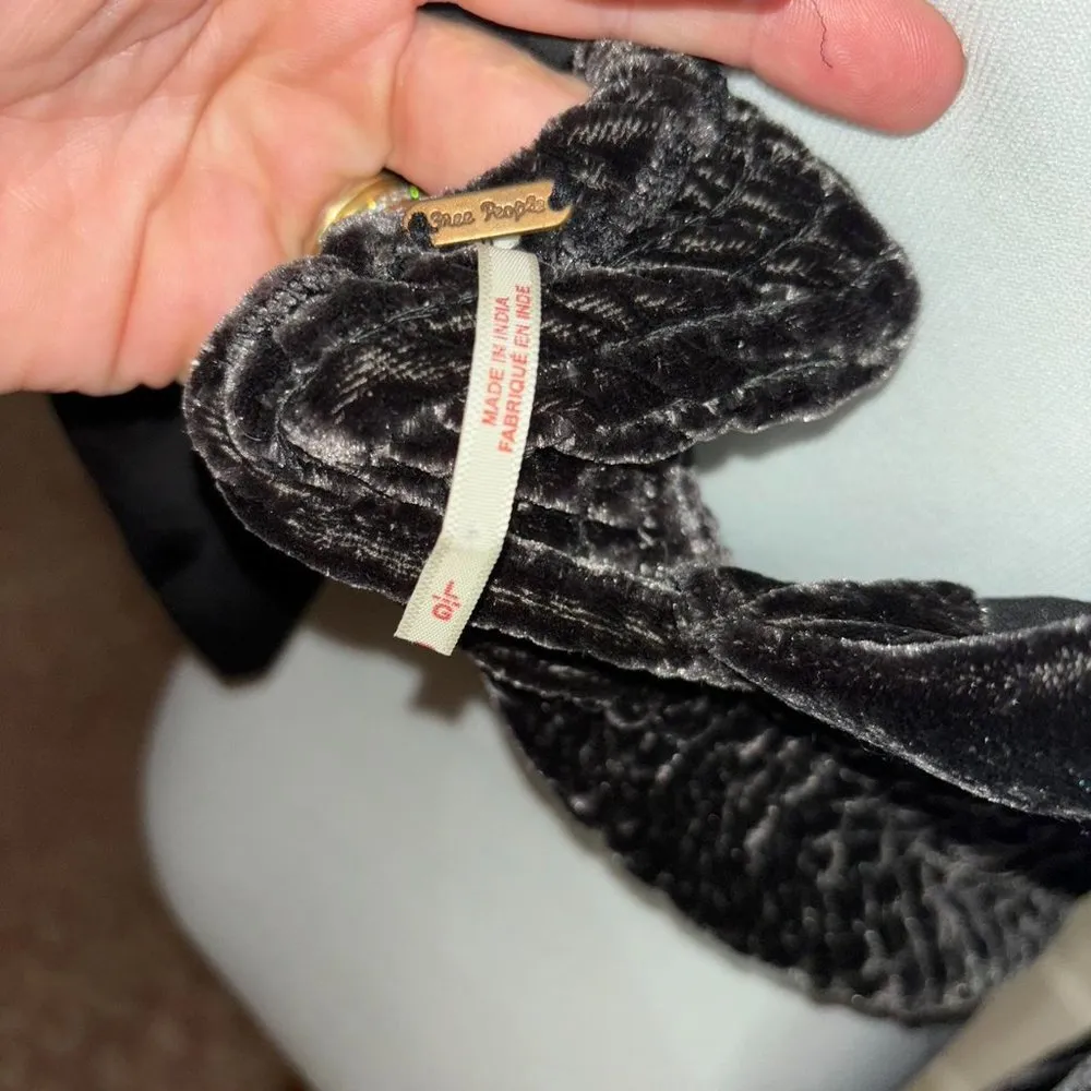 Free People Marie Velvet Open Back Cropped Top - Image 5