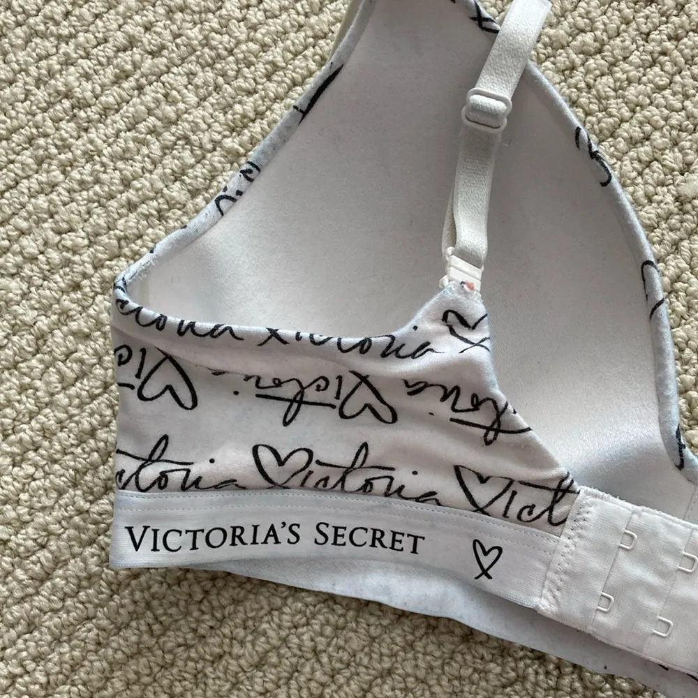 Victoria’s Secret T-Shirt Lightly Lined Wireless Bra Signature Black White EUC - Image 4