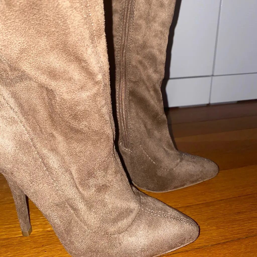 Pointy toe booties Size 5 - Image 4