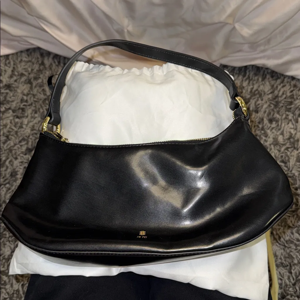JW PEI Lily Shoulder Bag. - Image 3