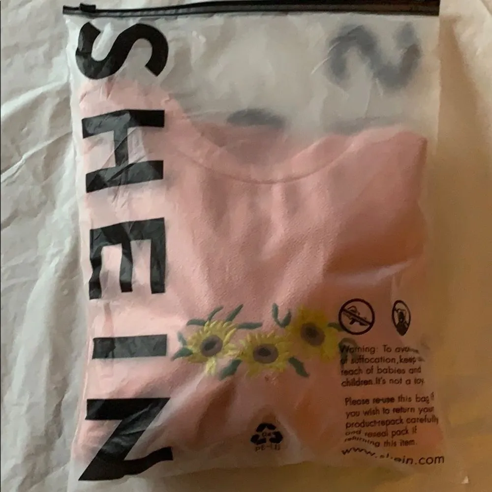 NWOT SHEIN sunflower embroidery pullover. Sz. XS - Image 7