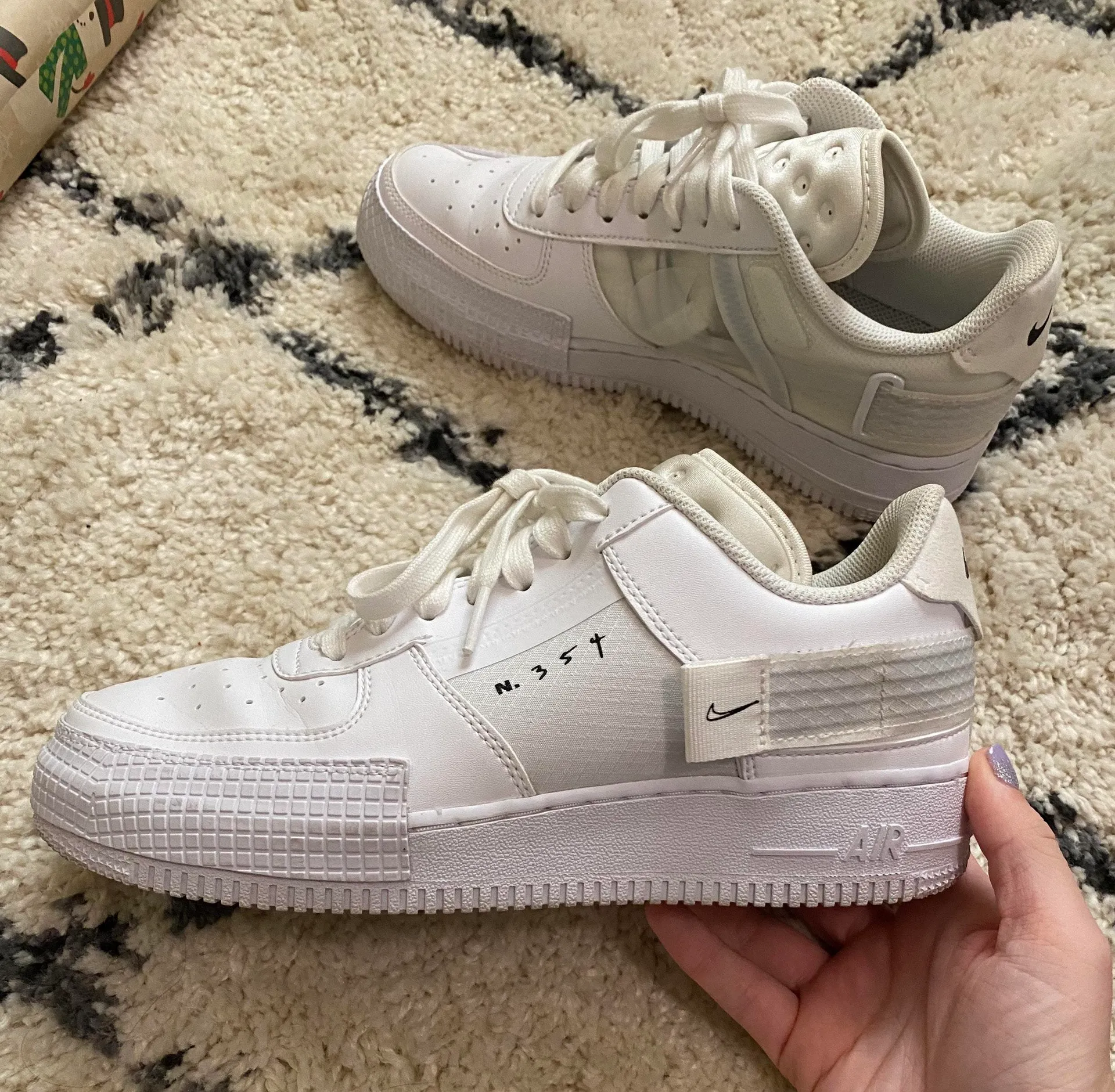 Nike Air Force 1 Triple White - Image 2
