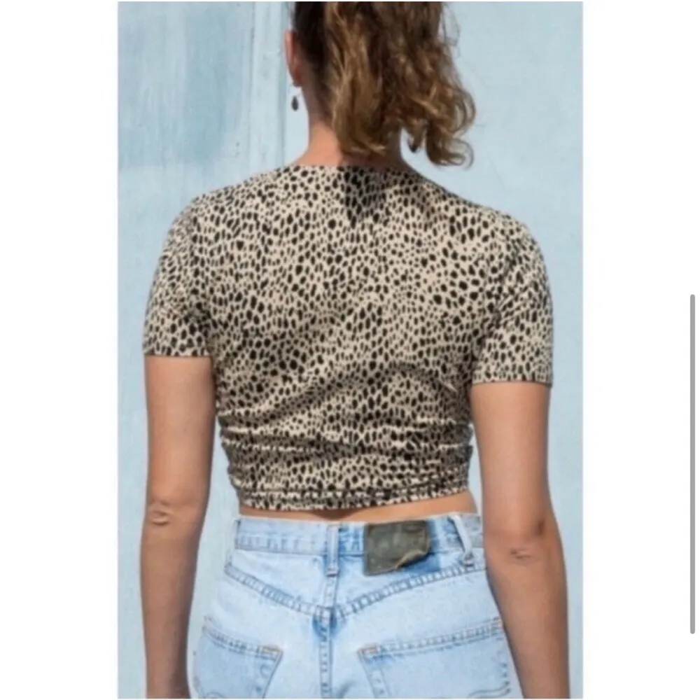 Brandy Melville Leopard Wrap Top Stretchy Black Tan Animal Print Cheetah - Image 4