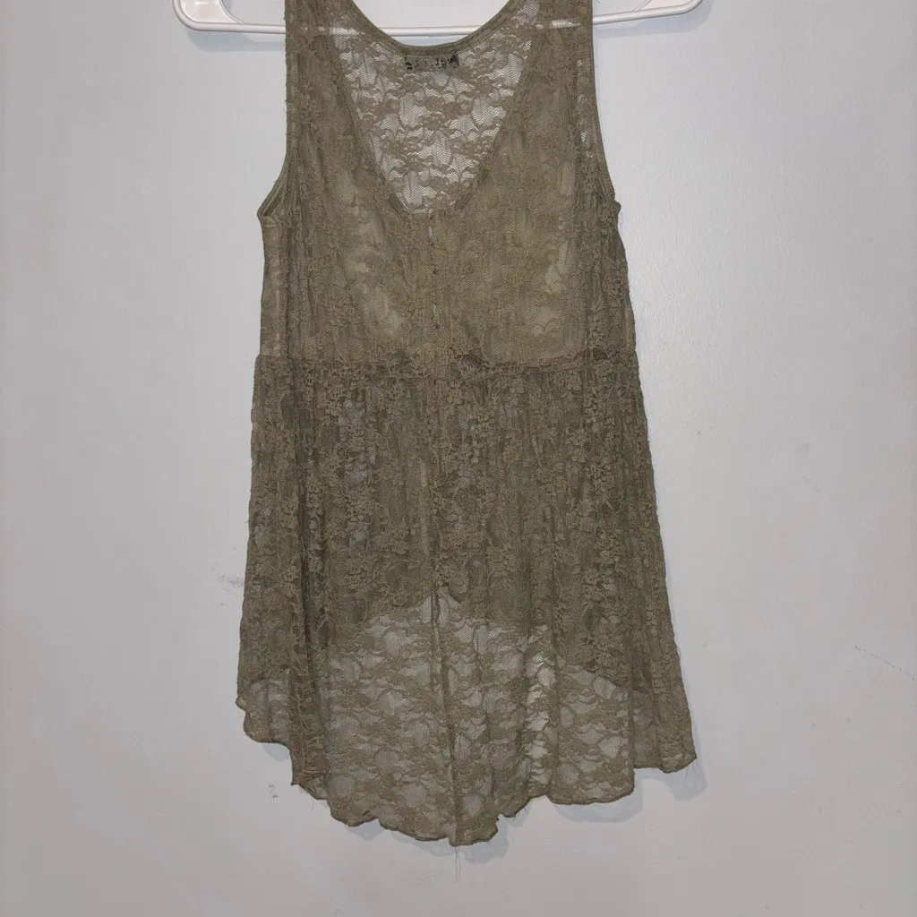 Wet Seal Y2K Sage Lace High Low Top - Image 3