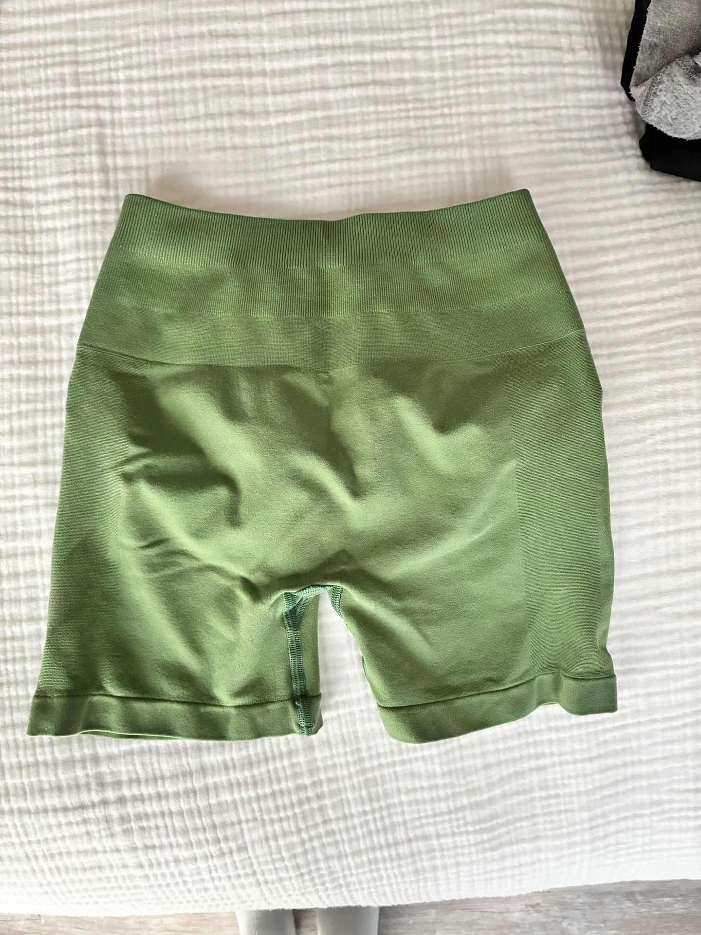 Amplify Alphalete Shorts Green - Image 3