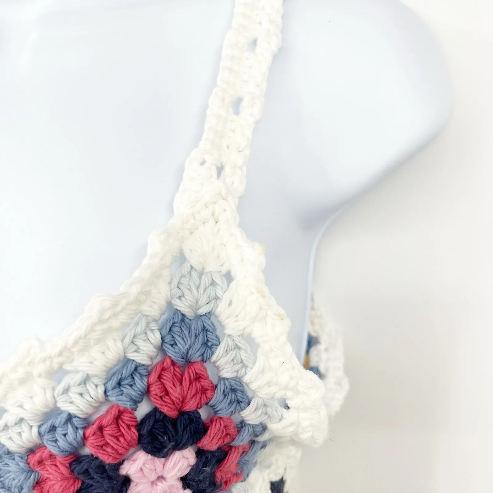 Womens Boho Hippie Festival Beach Fringe Granny Square Crochet‎ Cropped Top White Size M - Image 2