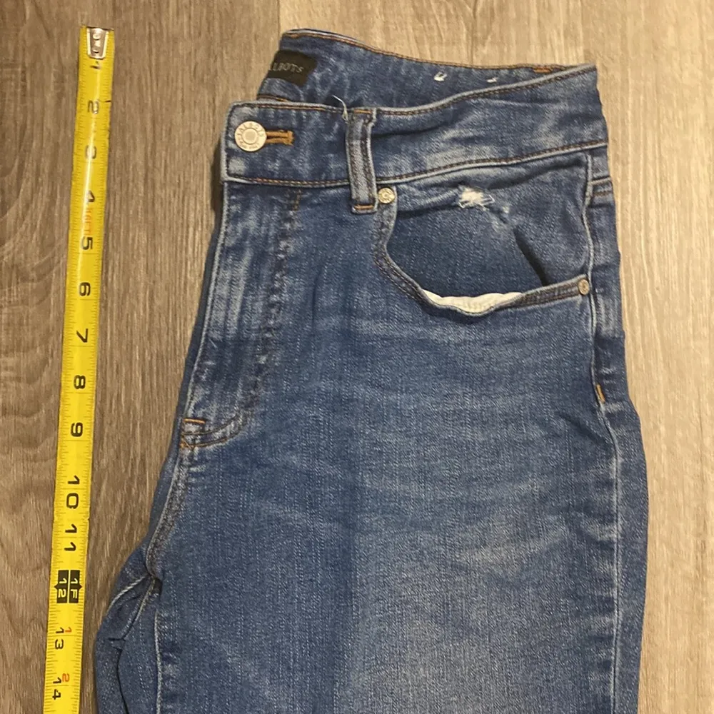 Talbots womens Everyday Relaxed blue jeans stretch size 6P - Image 9