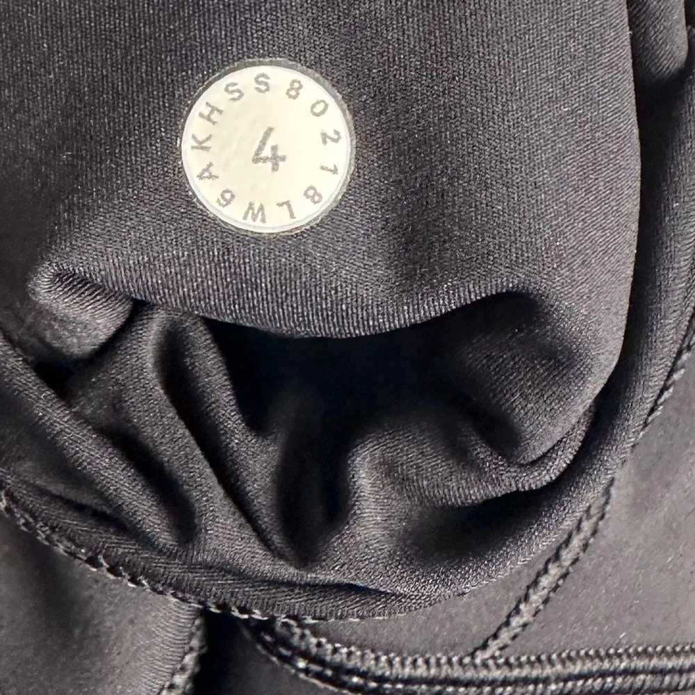 Lululemon Fast & Free Crop II Nulux 19" Leggings Women’s Sz 4 - Image 10